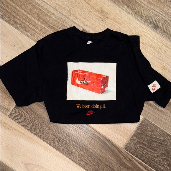 Nike Other - Nike  Black Tee with Red Graphic EUC Sz L